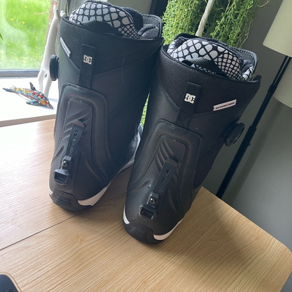 Womens size 10 Step On DC Snowboard Boots - Picture 4 of 4